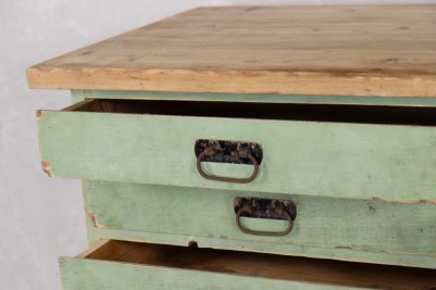 close-up-of-drawers-and-metal-handles